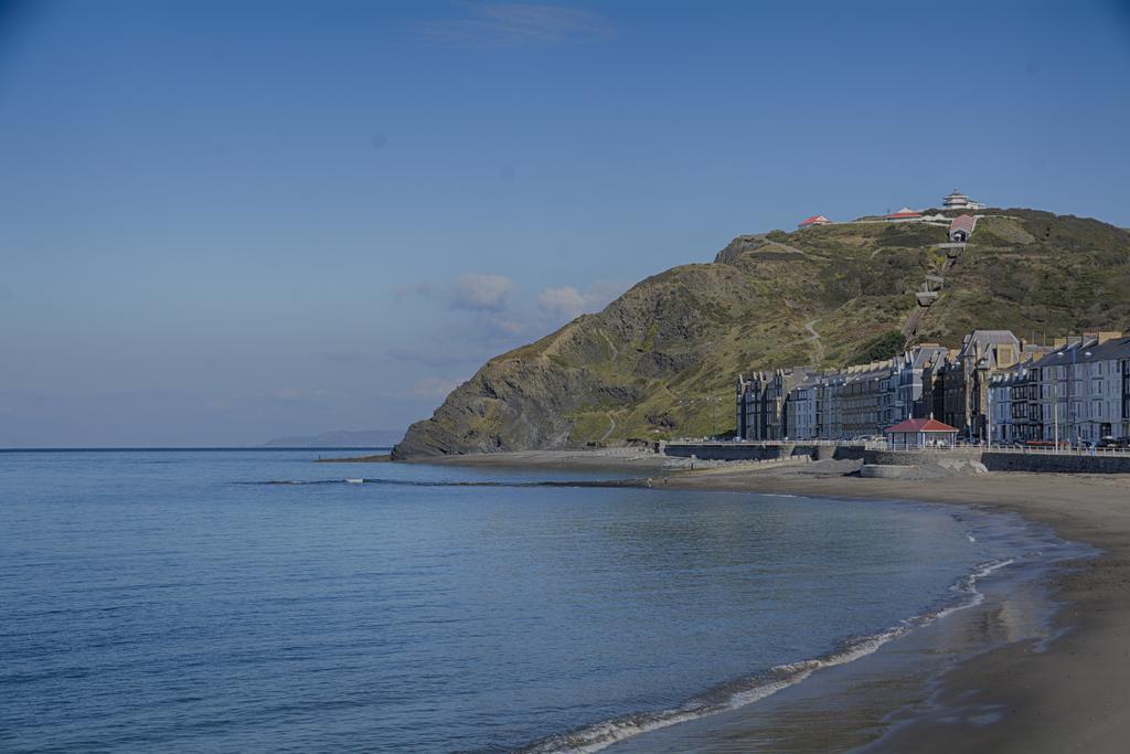 Awel Mor Holiday Apartment Aberystwyth Ngoại thất bức ảnh